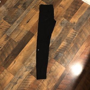 Ivivva leggings 20$